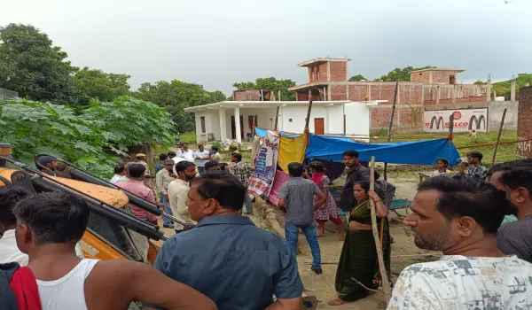 अतिक्रमण हटाने पहुंची टीम से विवाद, कार्रवाई रुकी; प्रशासन को लौटना पड़ा